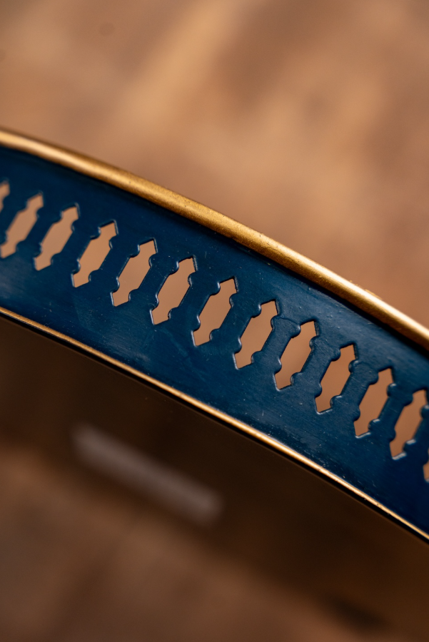 Bandeja de hierro pintada a mano IT174