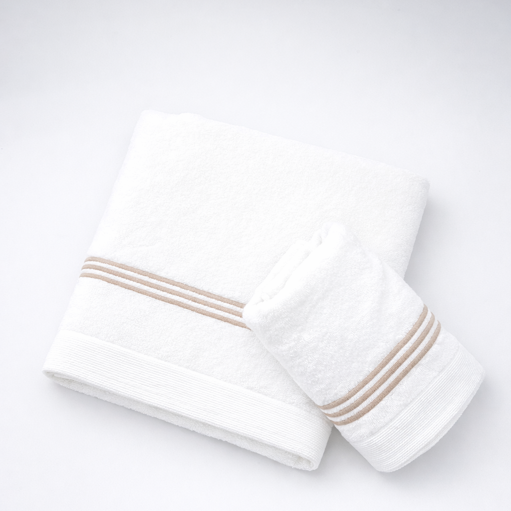 Juego de Toallas Blancas Rizo 2 Cabos 600g/m²